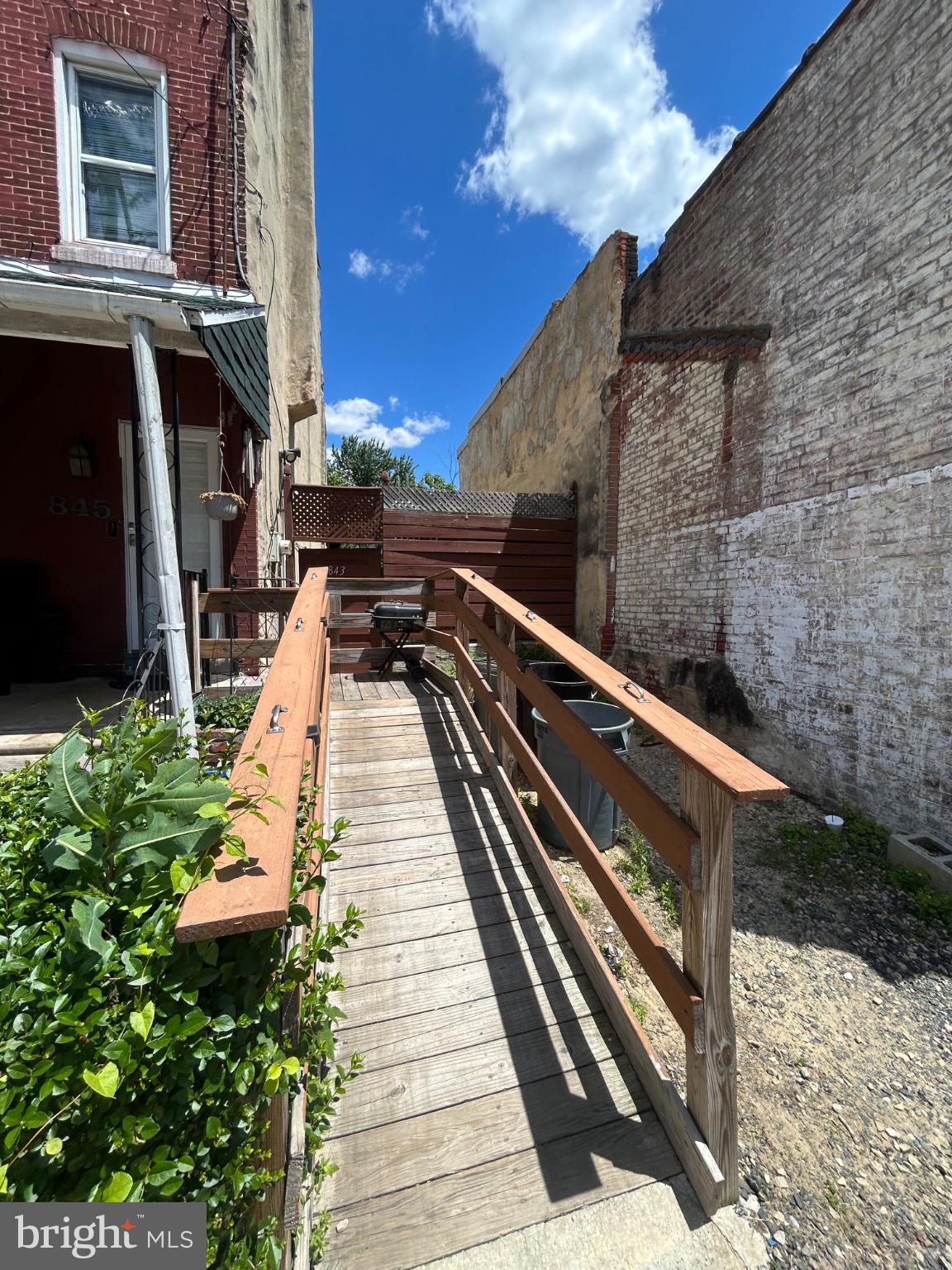 BELMONT - Residential
