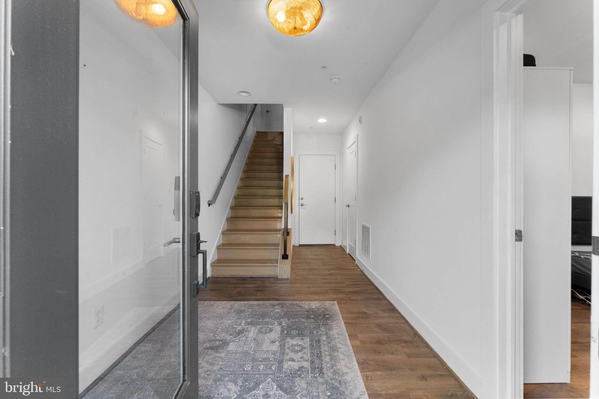 TOWER OAKS - Residential