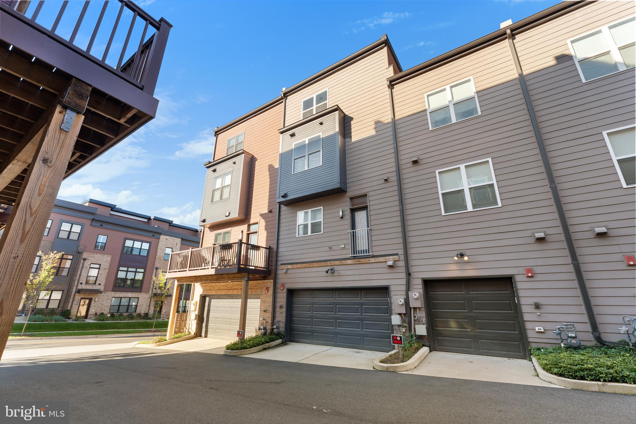 TOWER OAKS - Residential
