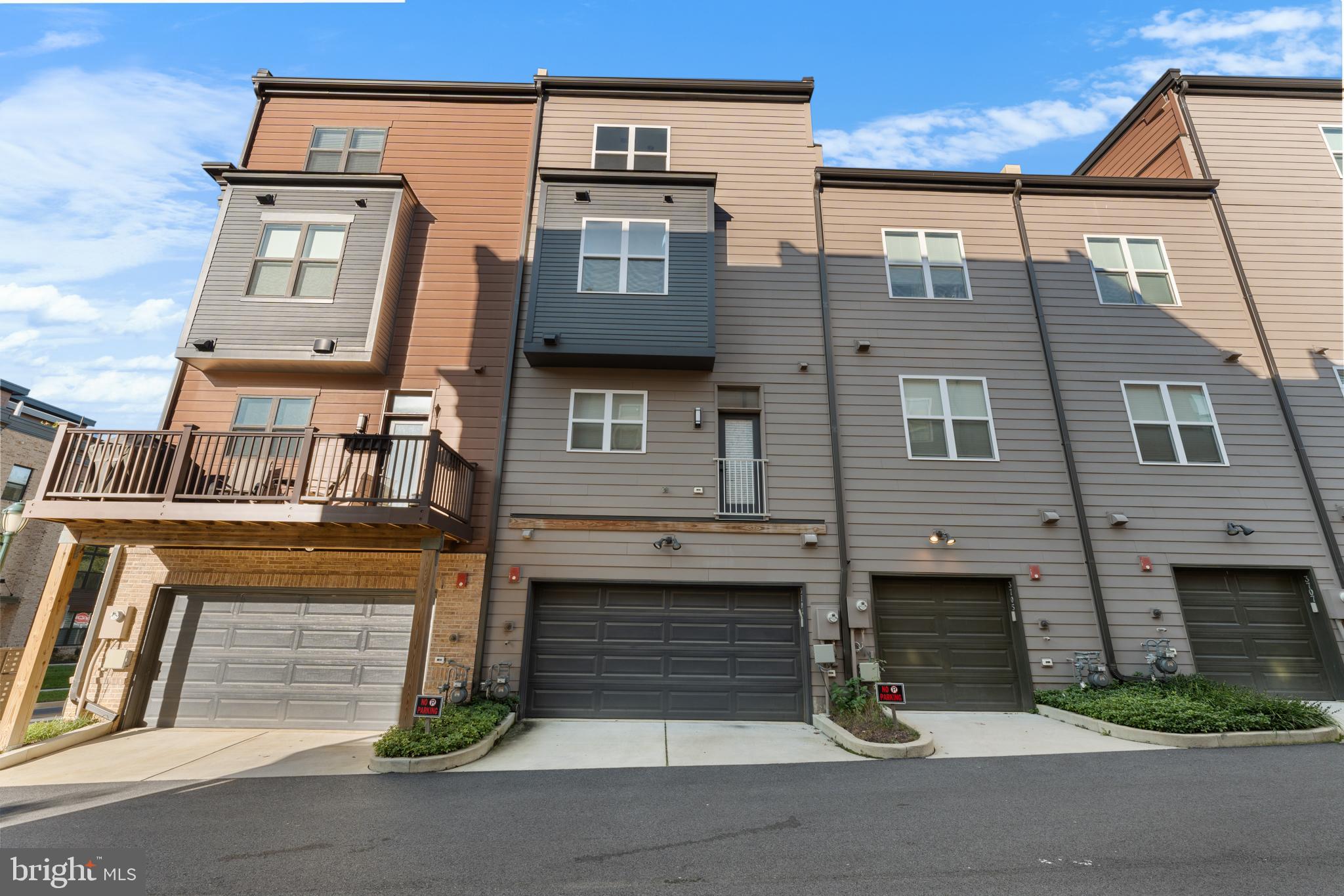TOWER OAKS - Residential