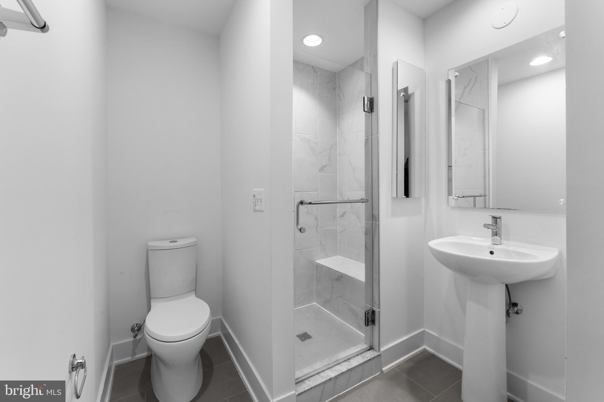 TOWER OAKS - Residential