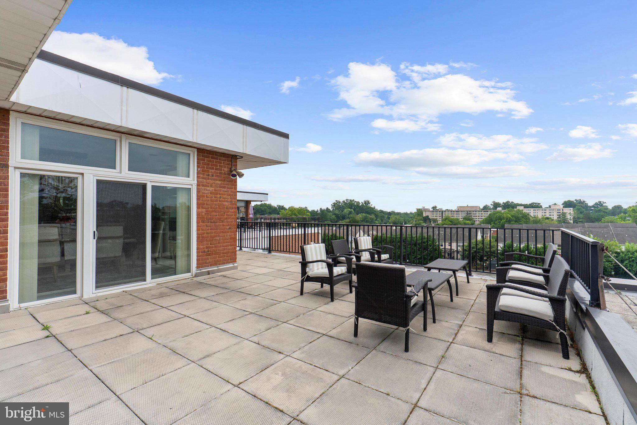 THE IMPERIAL - Residential