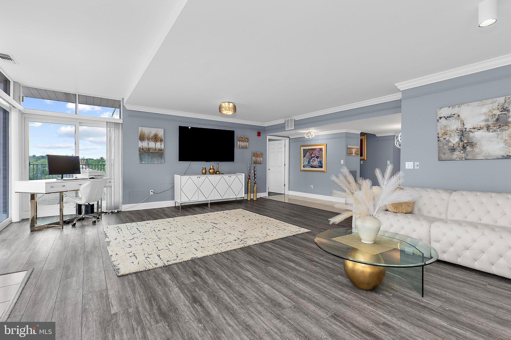 THE IMPERIAL - Residential