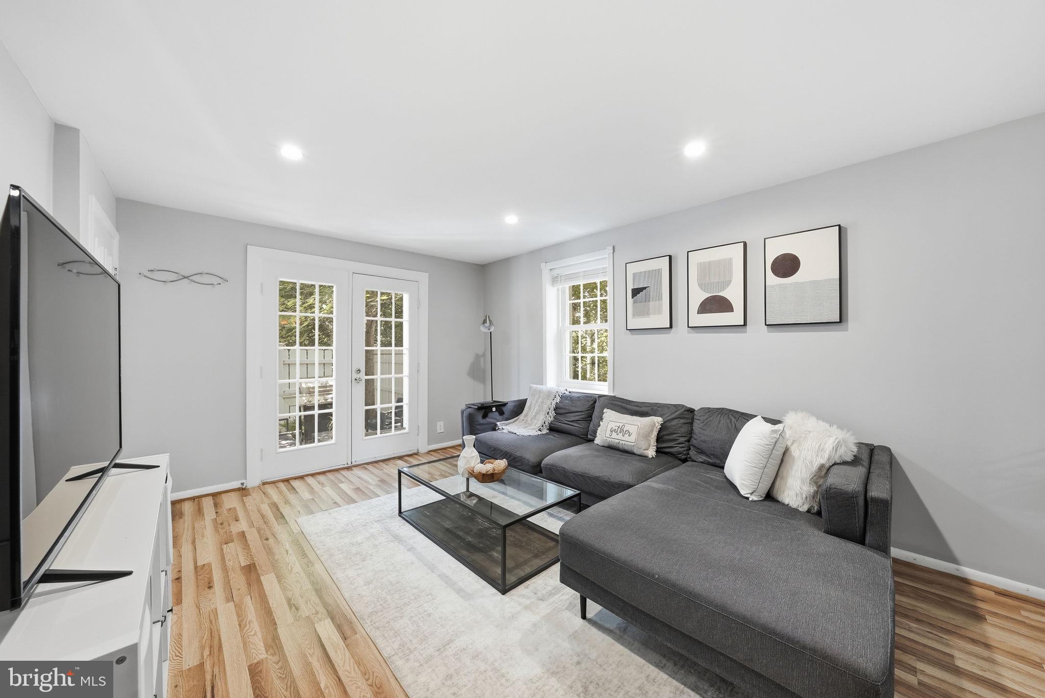 THE ARLINGTON - Residential