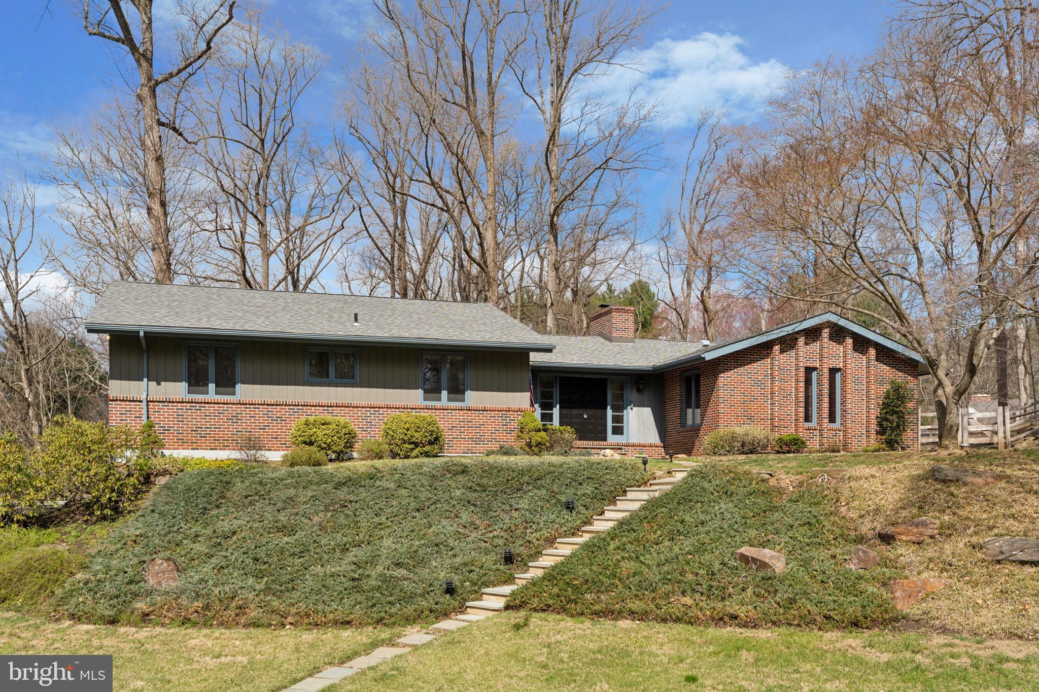 FOX HOLLOW - Residential