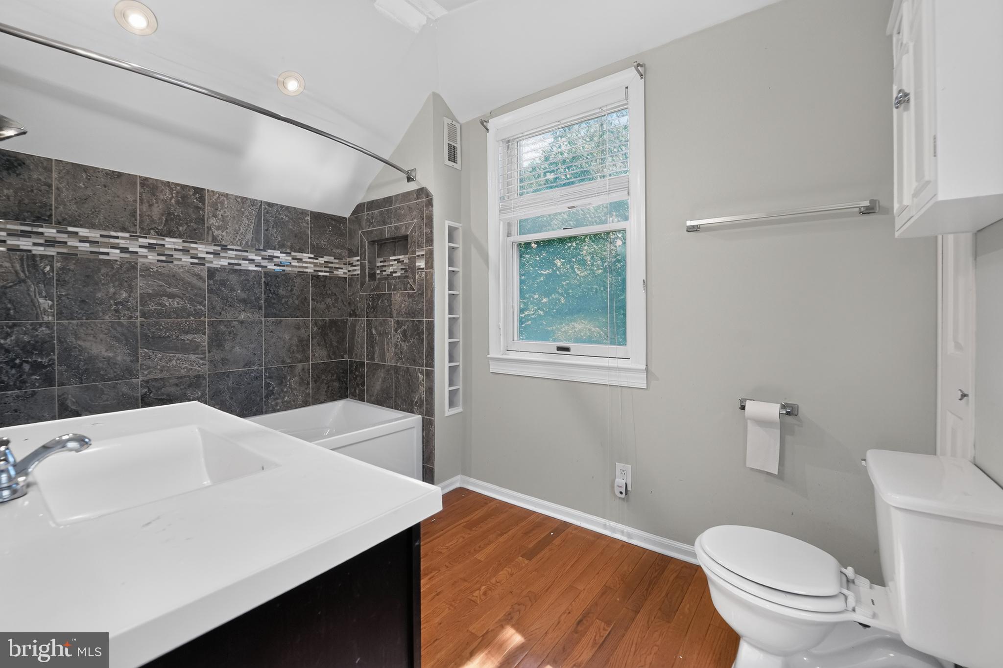 PARKVILLE - Residential