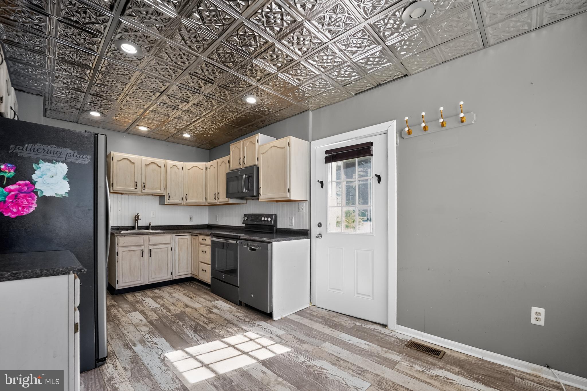 PARKVILLE - Residential