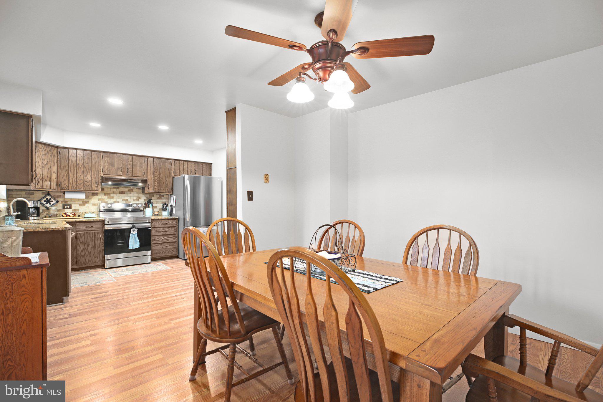 RIVERS EDGE - Residential