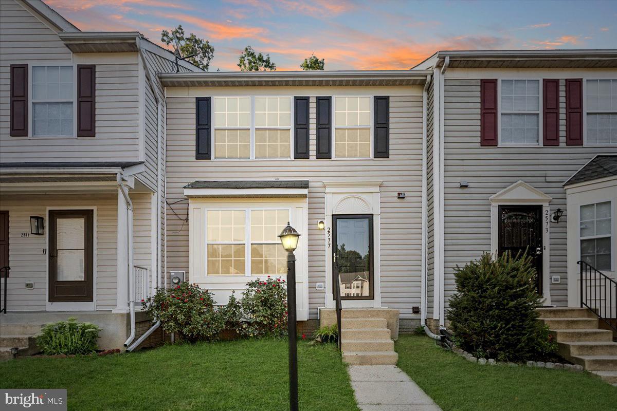 SOUTH HAMPTON - Residential