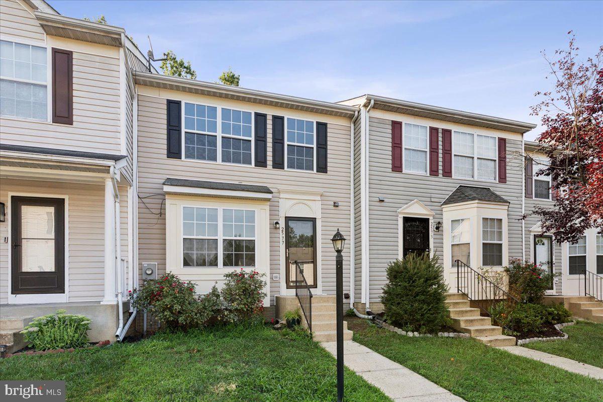 SOUTH HAMPTON - Residential