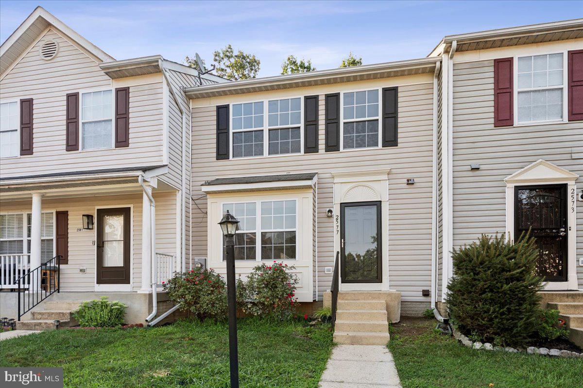 SOUTH HAMPTON - Residential