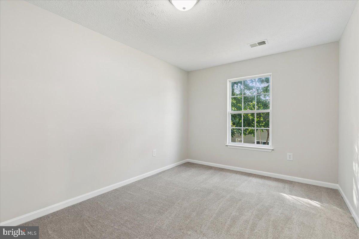 SOUTH HAMPTON - Residential
