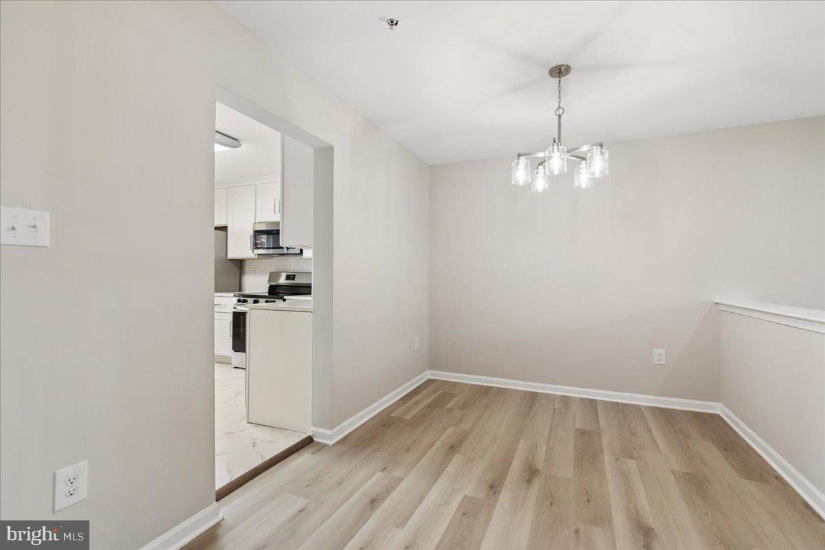 SOUTH HAMPTON - Residential