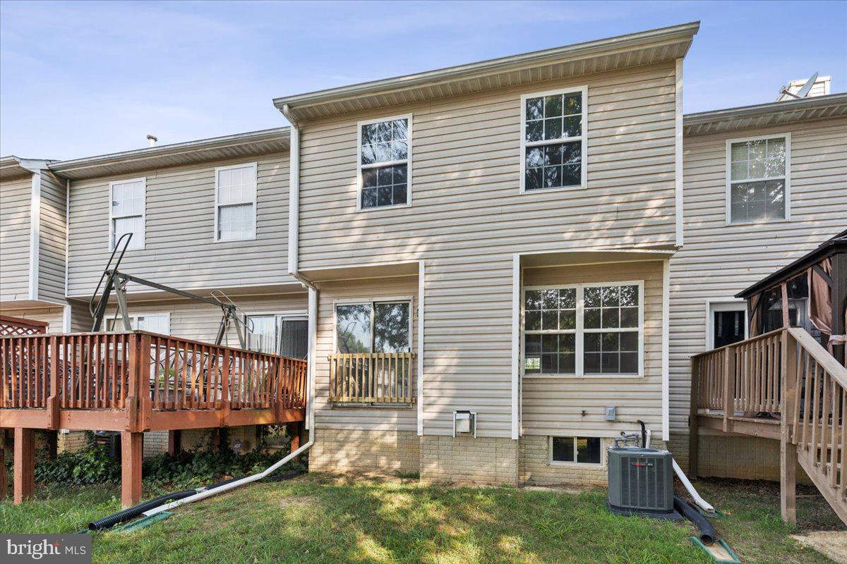 SOUTH HAMPTON - Residential