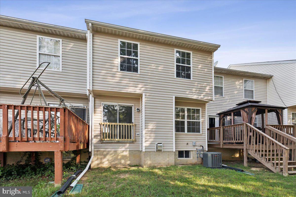 SOUTH HAMPTON - Residential