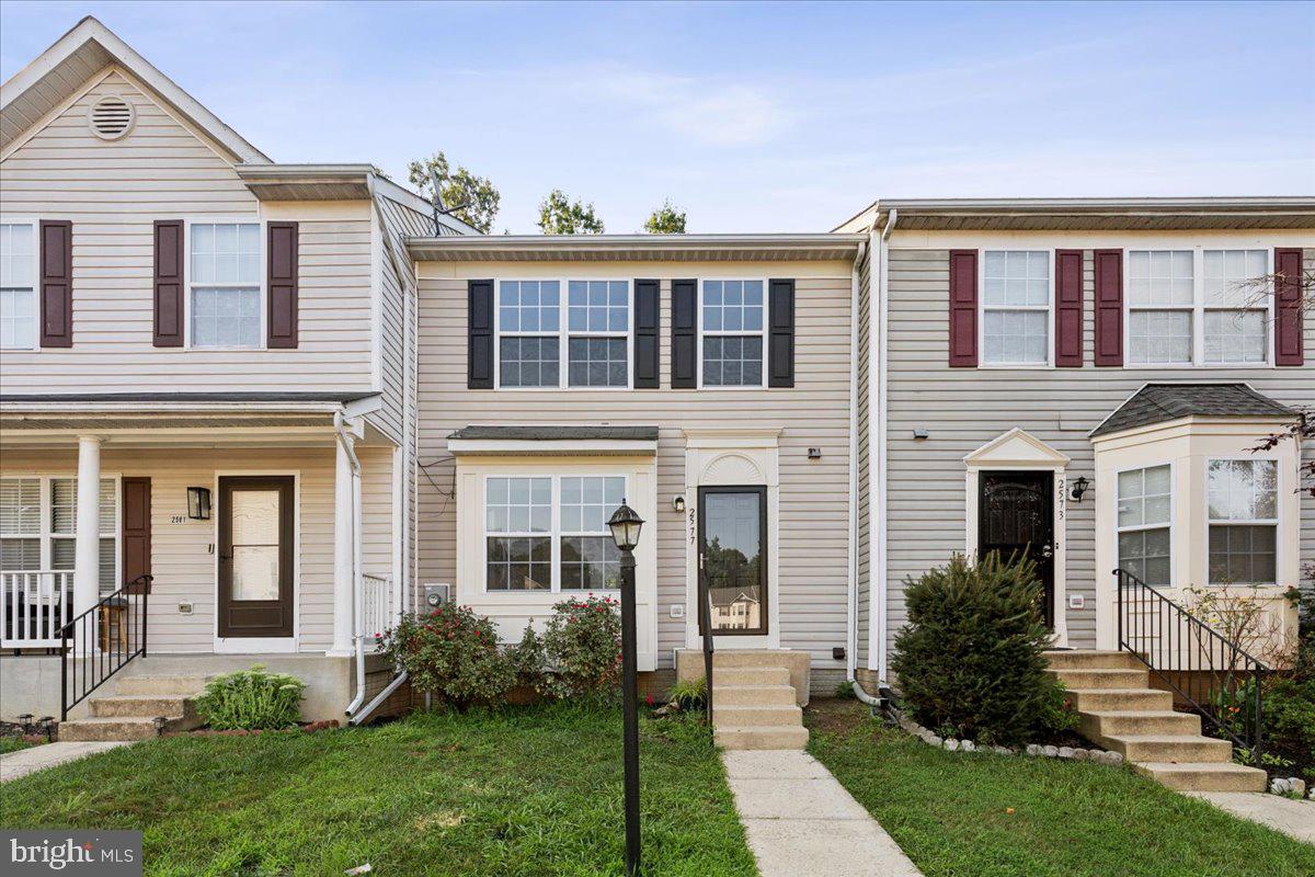 SOUTH HAMPTON - Residential