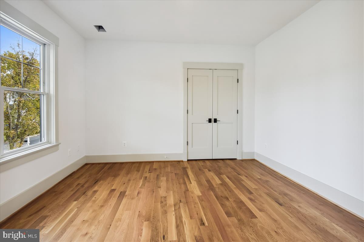 GLENBROOK VILLAGE - Residential