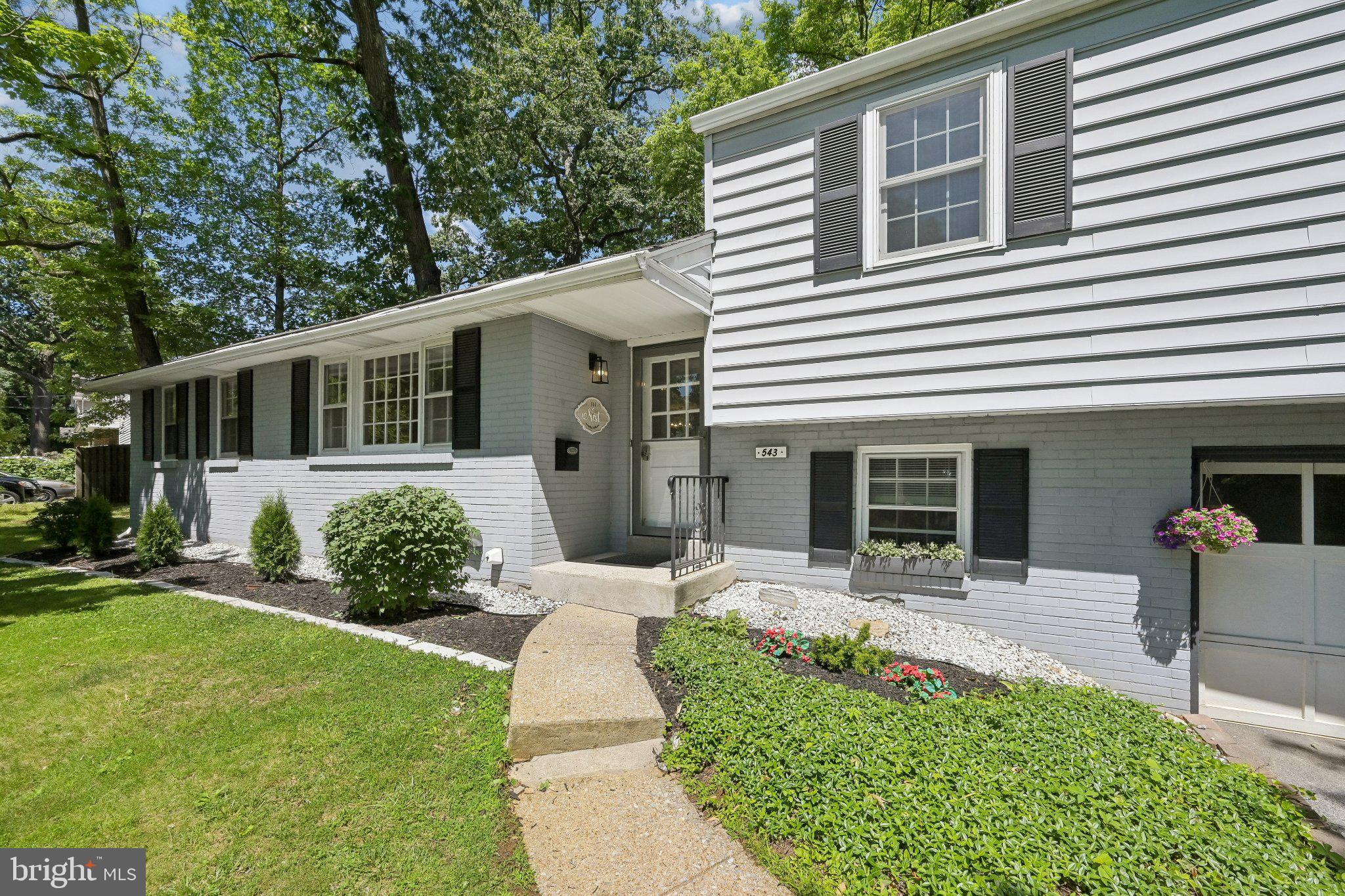 BERWYN DOWNS - Residential