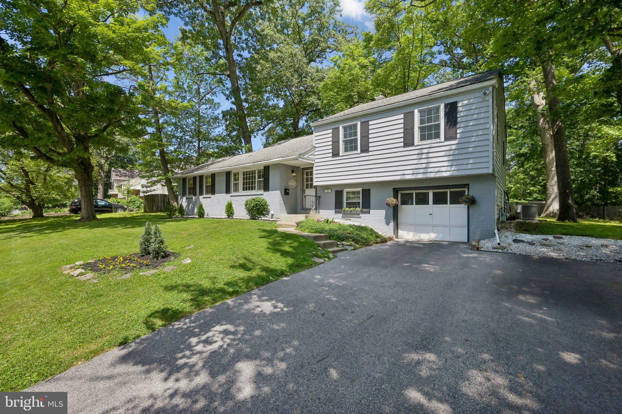 BERWYN DOWNS - Residential