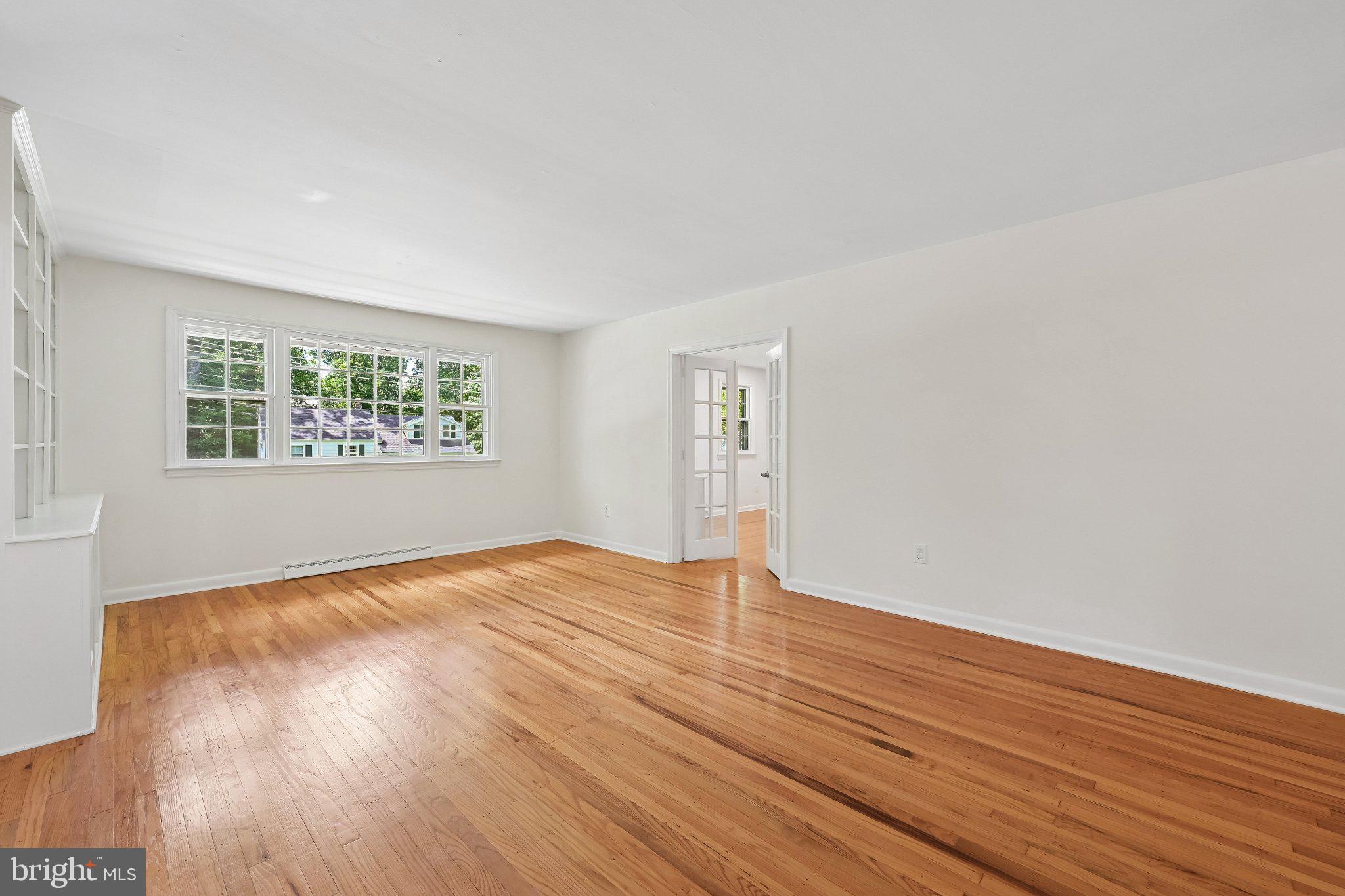 BERWYN DOWNS - Residential