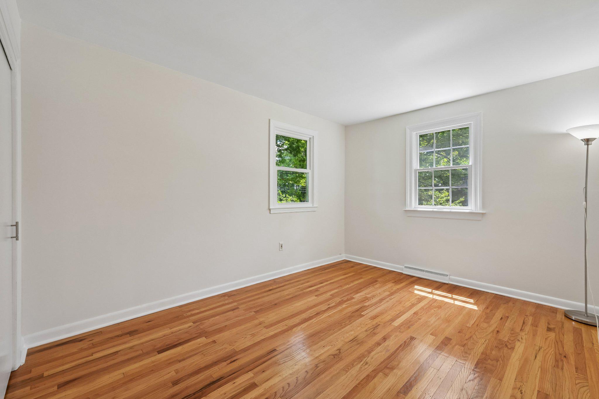 BERWYN DOWNS - Residential