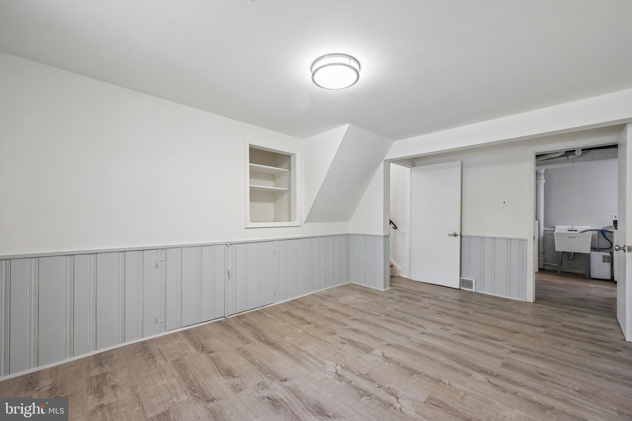 BERWYN DOWNS - Residential