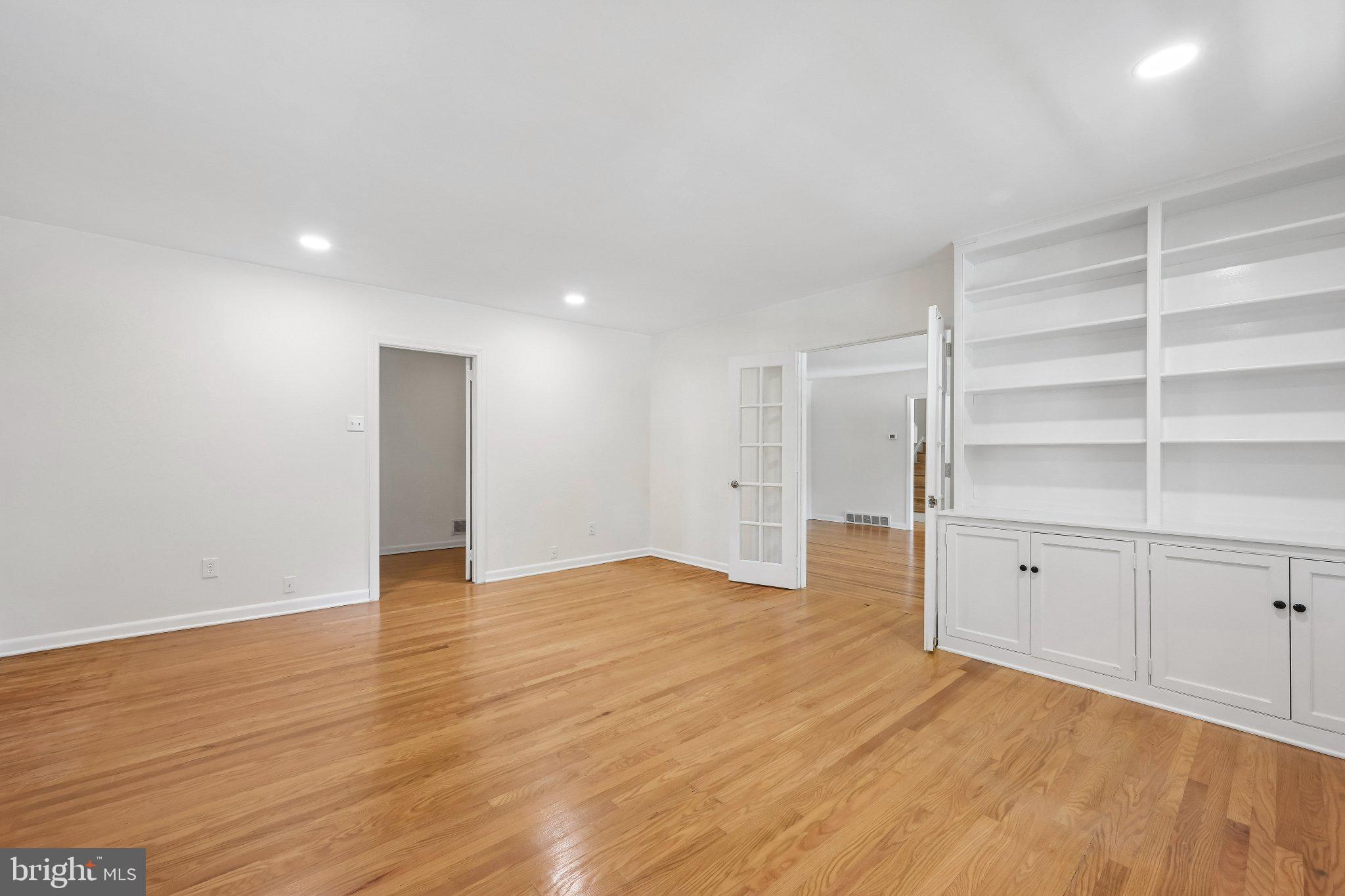 BERWYN DOWNS - Residential