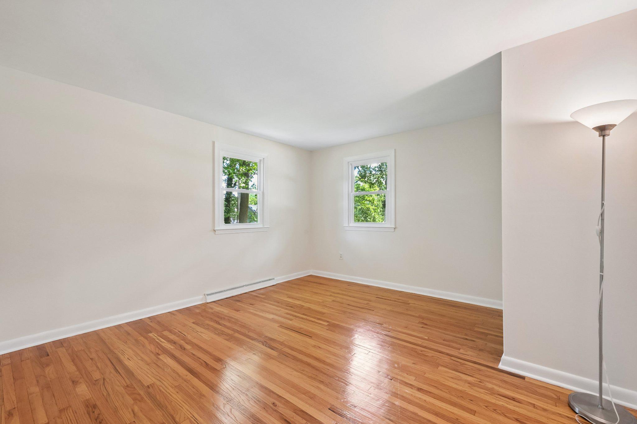 BERWYN DOWNS - Residential