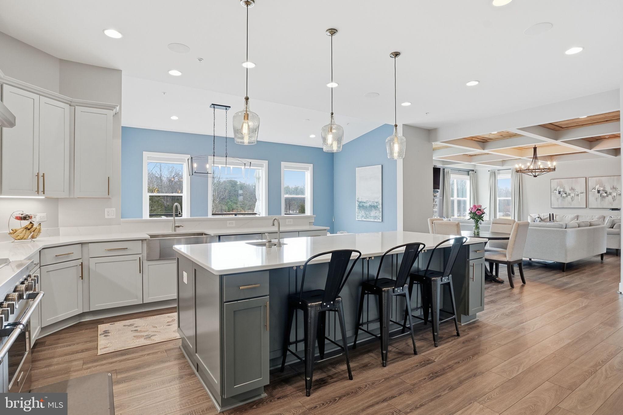 SOUTHERN HILLS - Residential