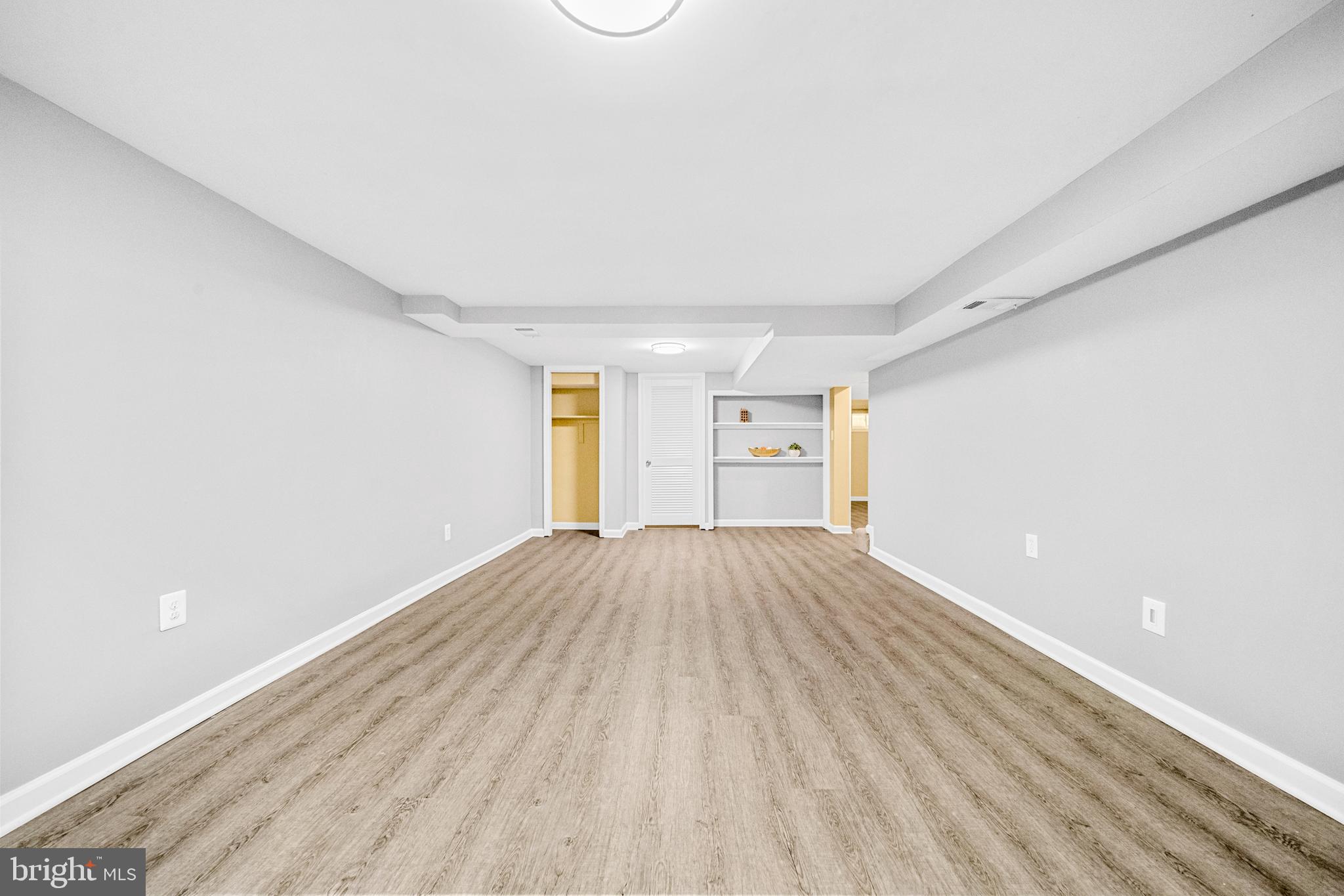 BROYHILL PARK - Residential