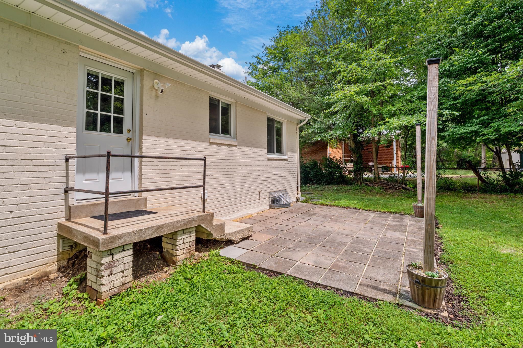 BROYHILL PARK - Residential