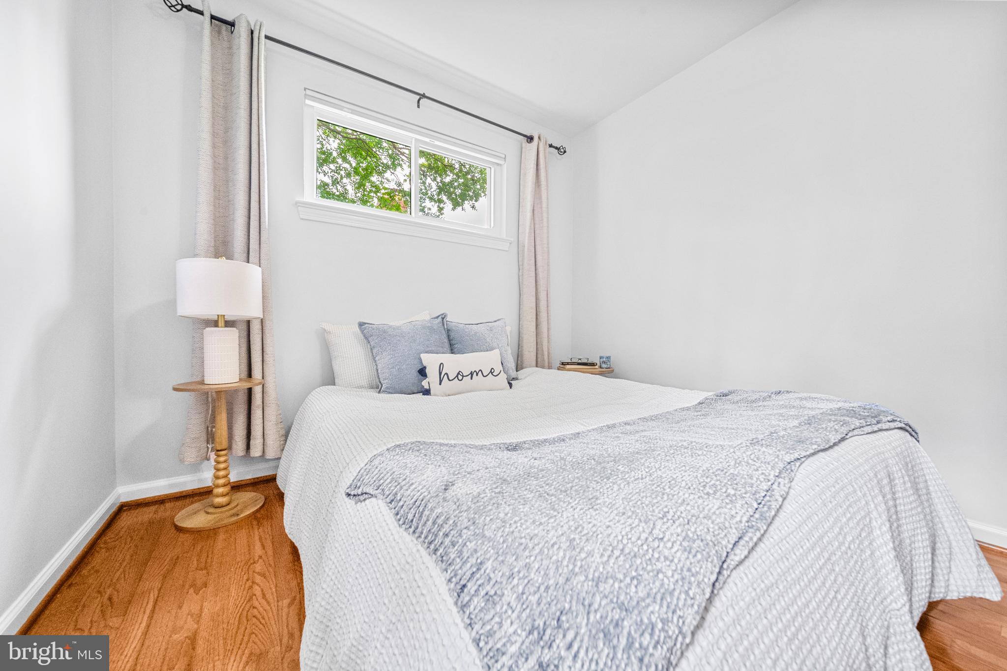 BROYHILL PARK - Residential
