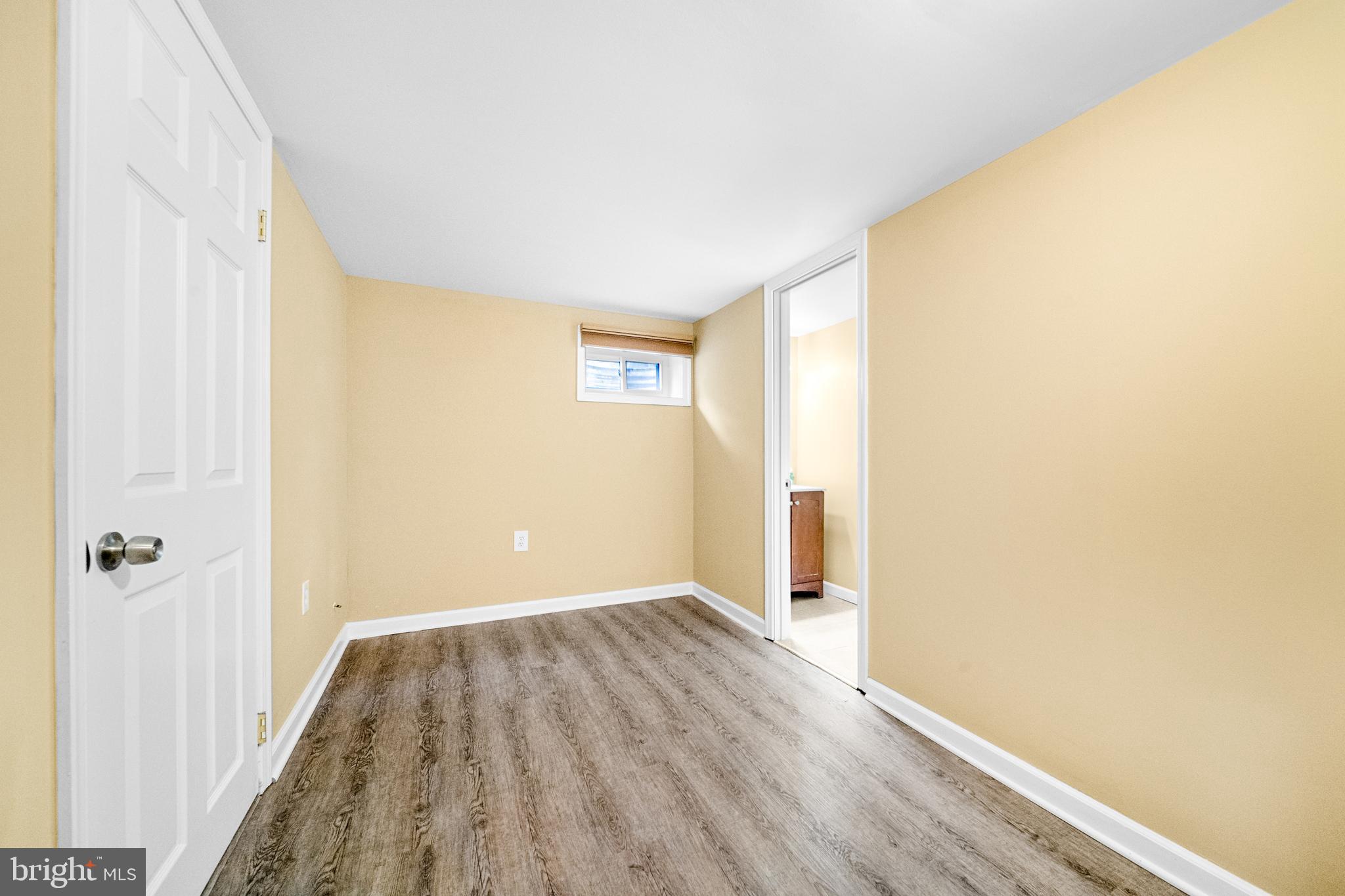BROYHILL PARK - Residential