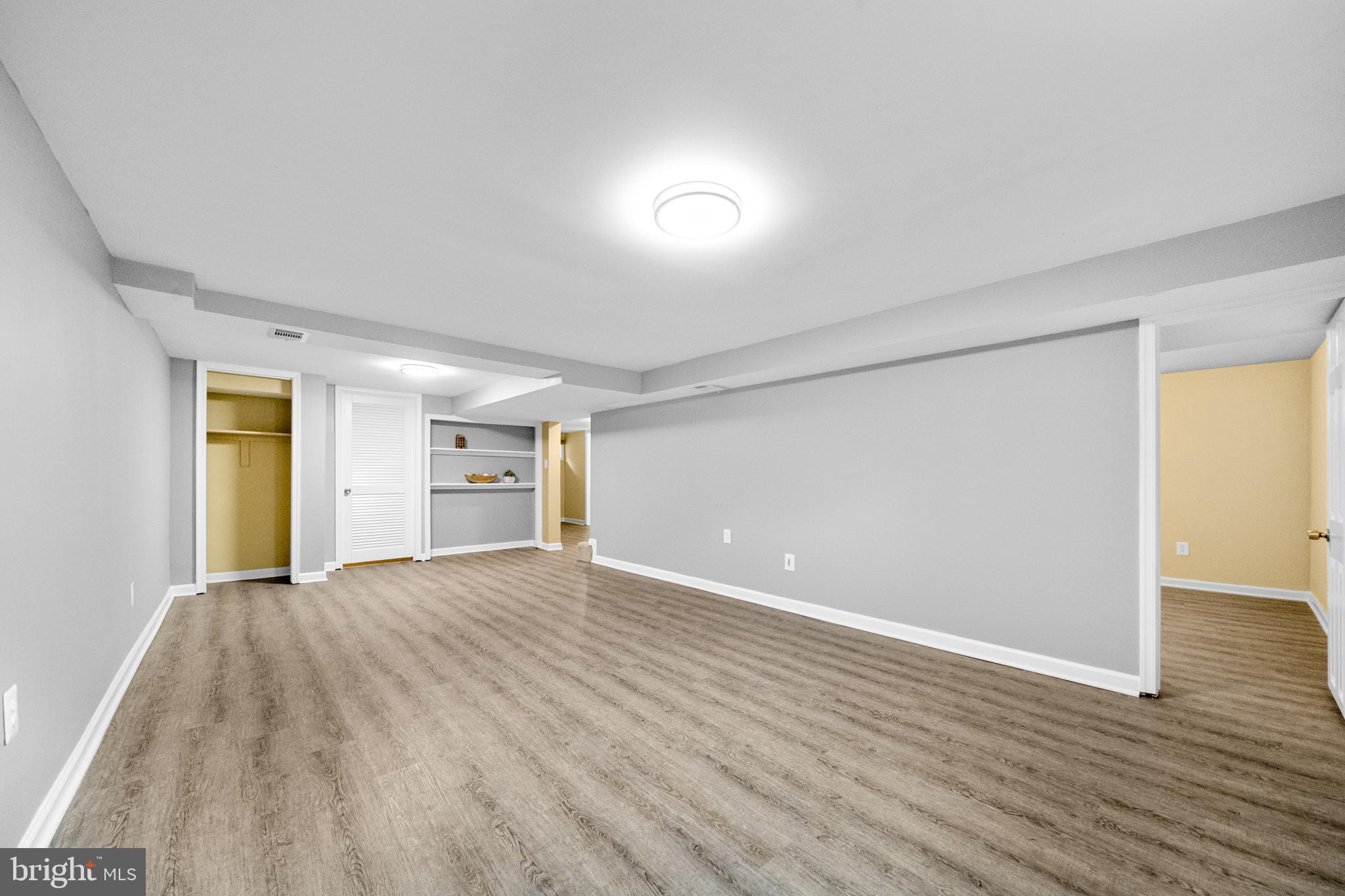 BROYHILL PARK - Residential