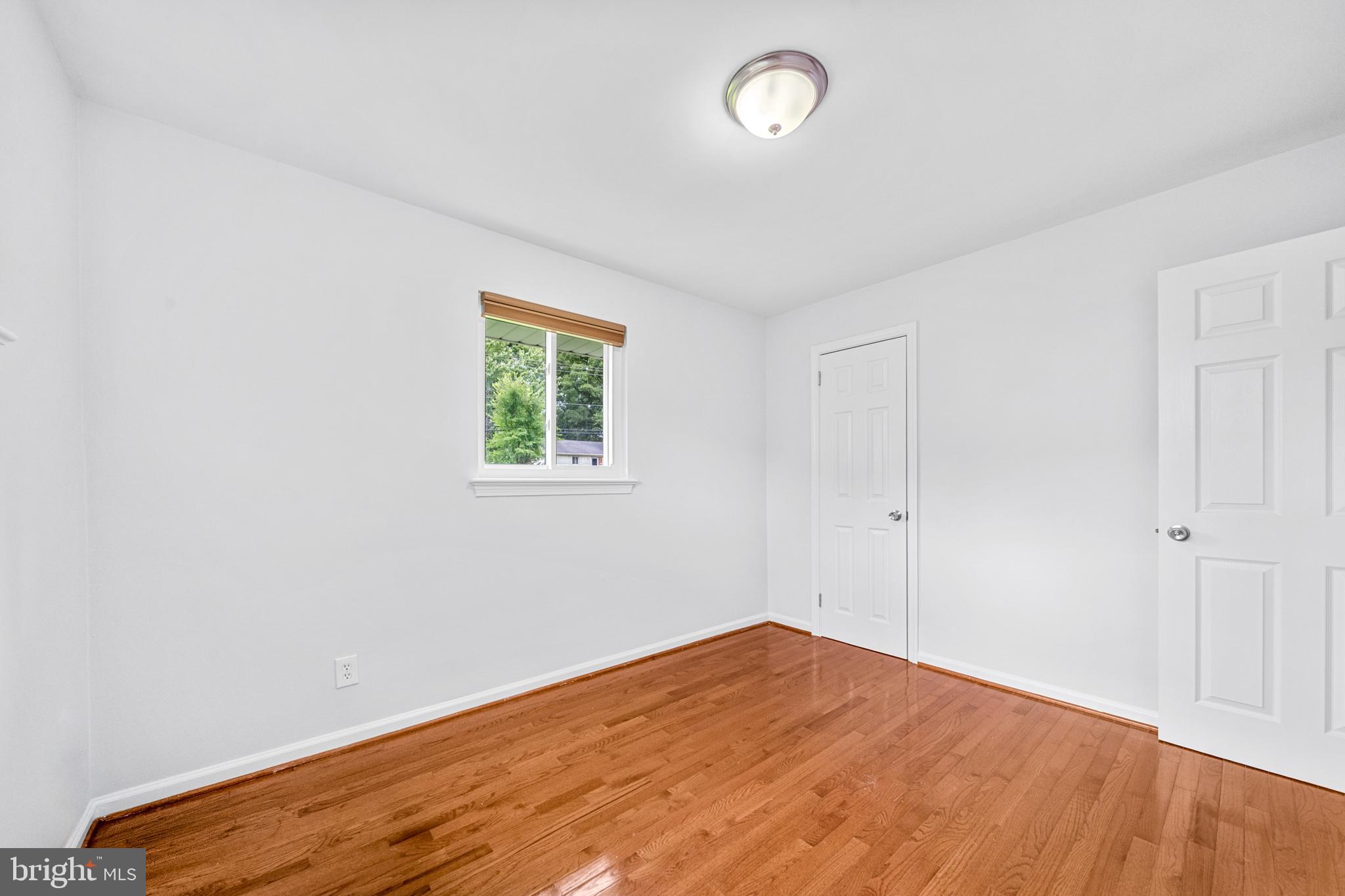 BROYHILL PARK - Residential