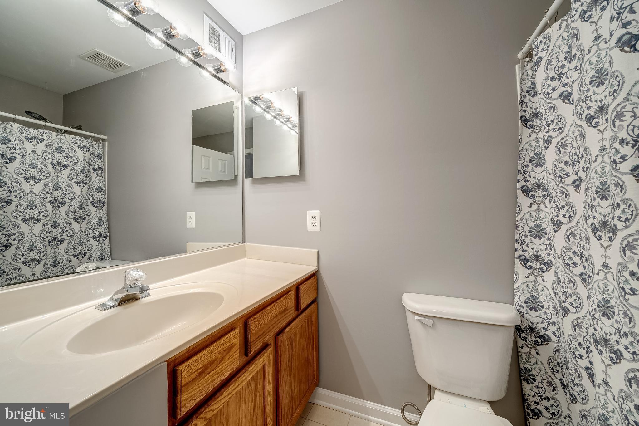 GUNSTON SQUARE - Residential