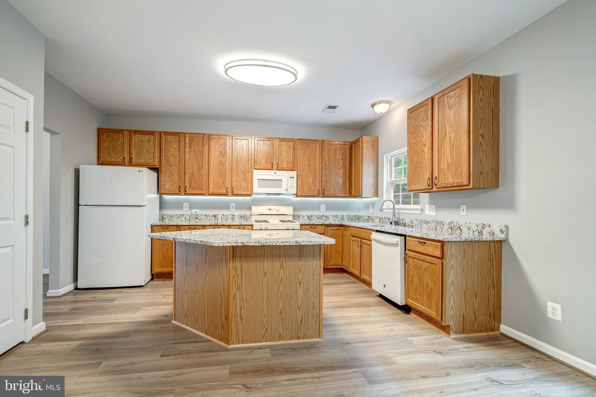 GUNSTON SQUARE - Residential
