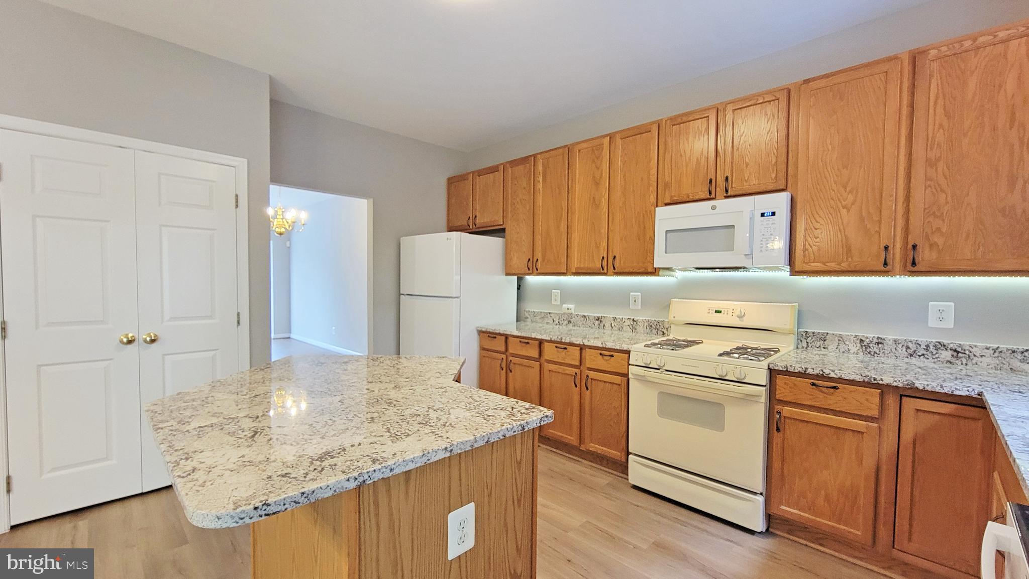 GUNSTON SQUARE - Residential