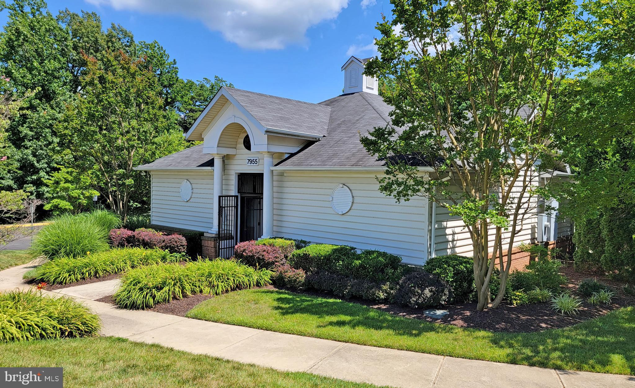 GUNSTON SQUARE - Residential