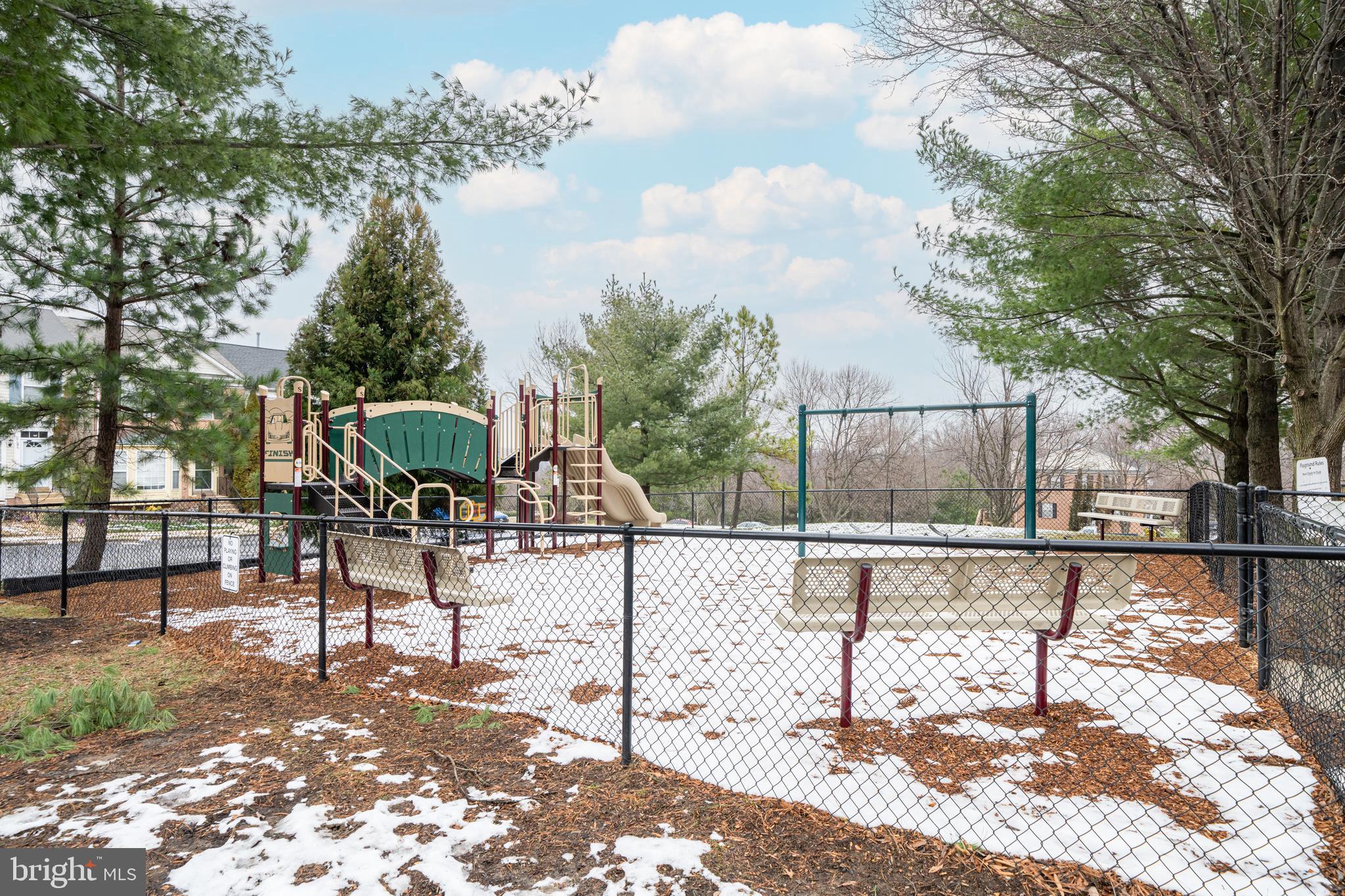 GUNSTON SQUARE - Residential