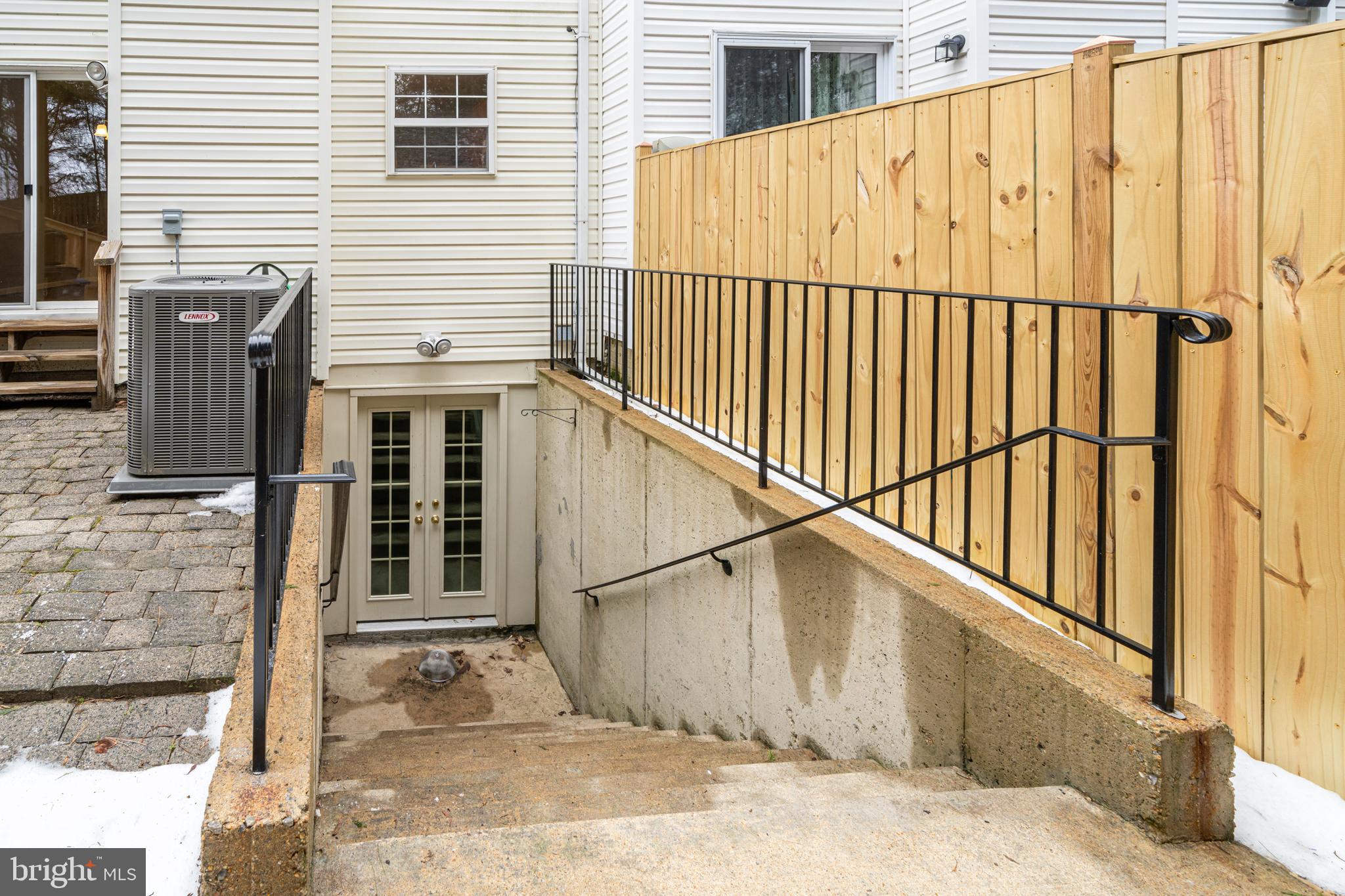 GUNSTON SQUARE - Residential