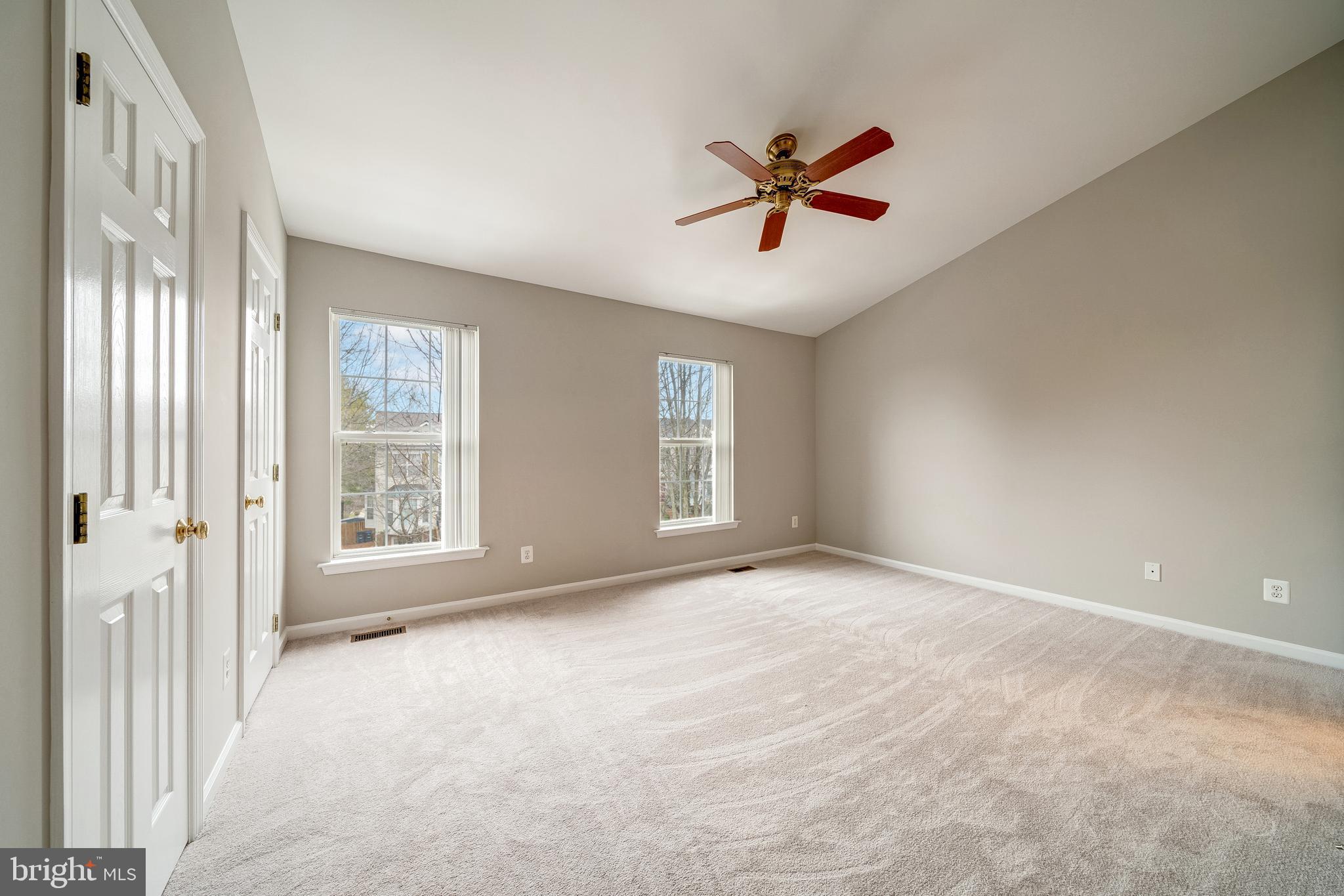 GUNSTON SQUARE - Residential
