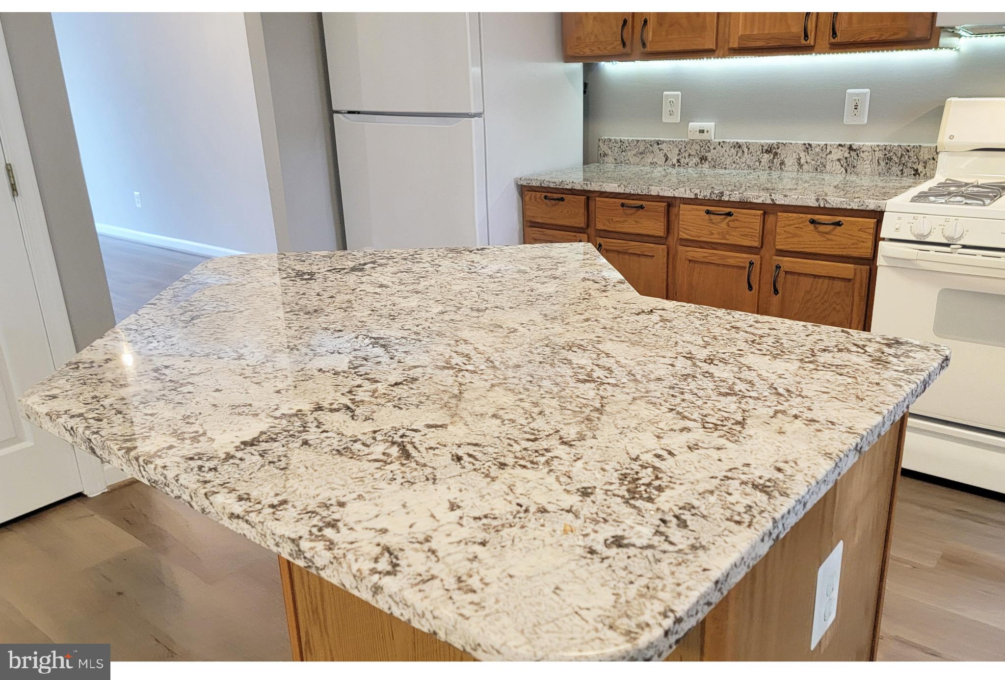 GUNSTON SQUARE - Residential