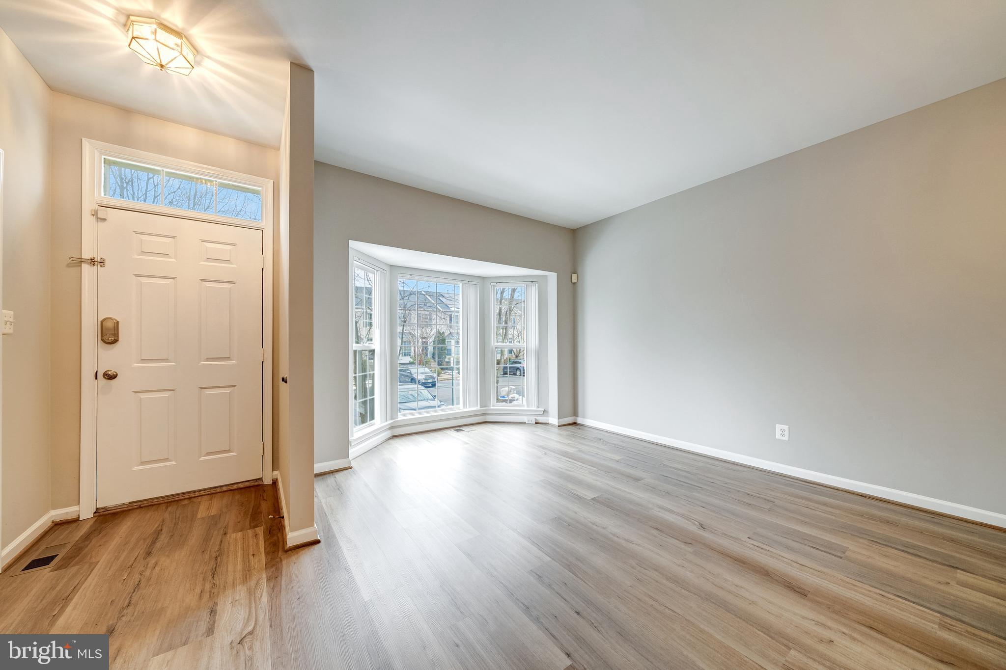 GUNSTON SQUARE - Residential