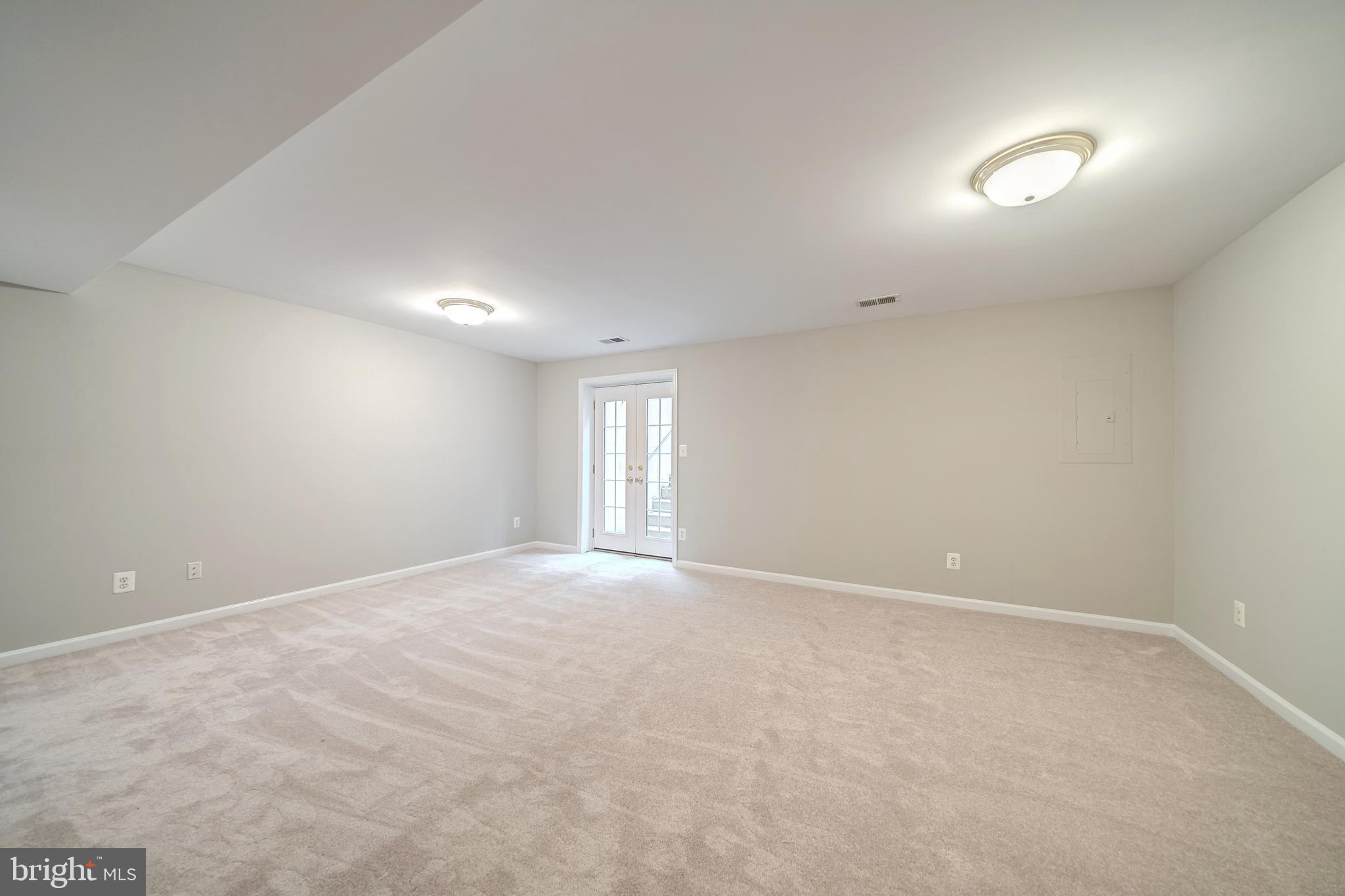 GUNSTON SQUARE - Residential