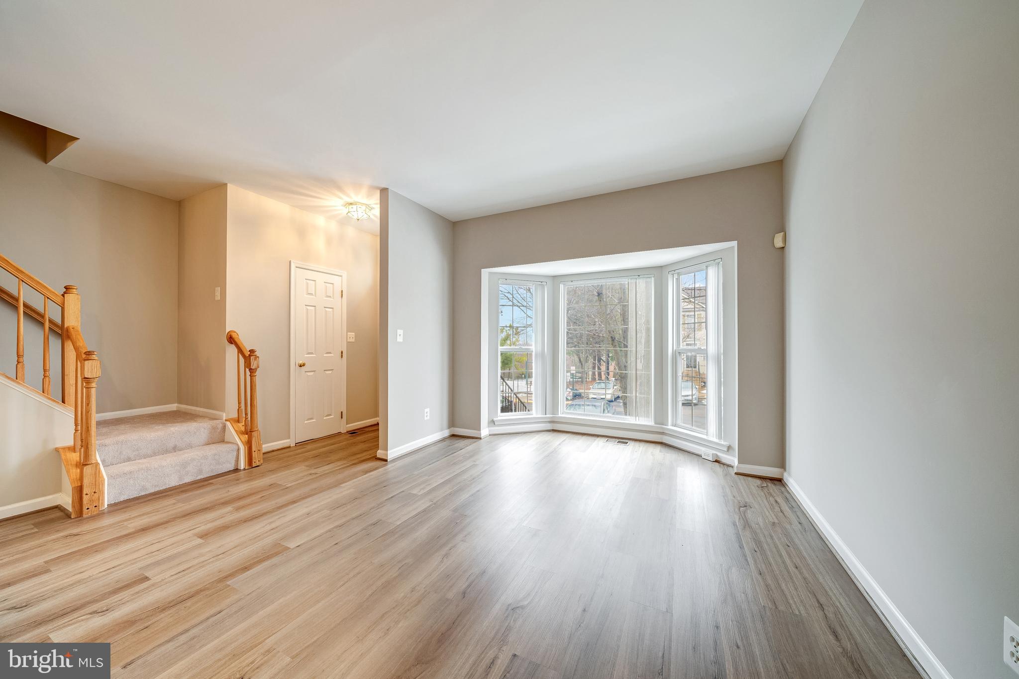GUNSTON SQUARE - Residential