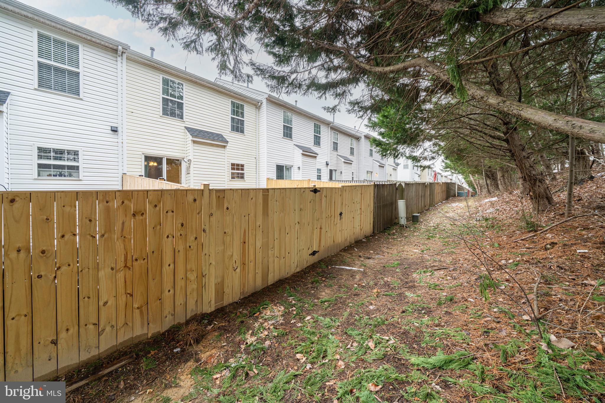 GUNSTON SQUARE - Residential