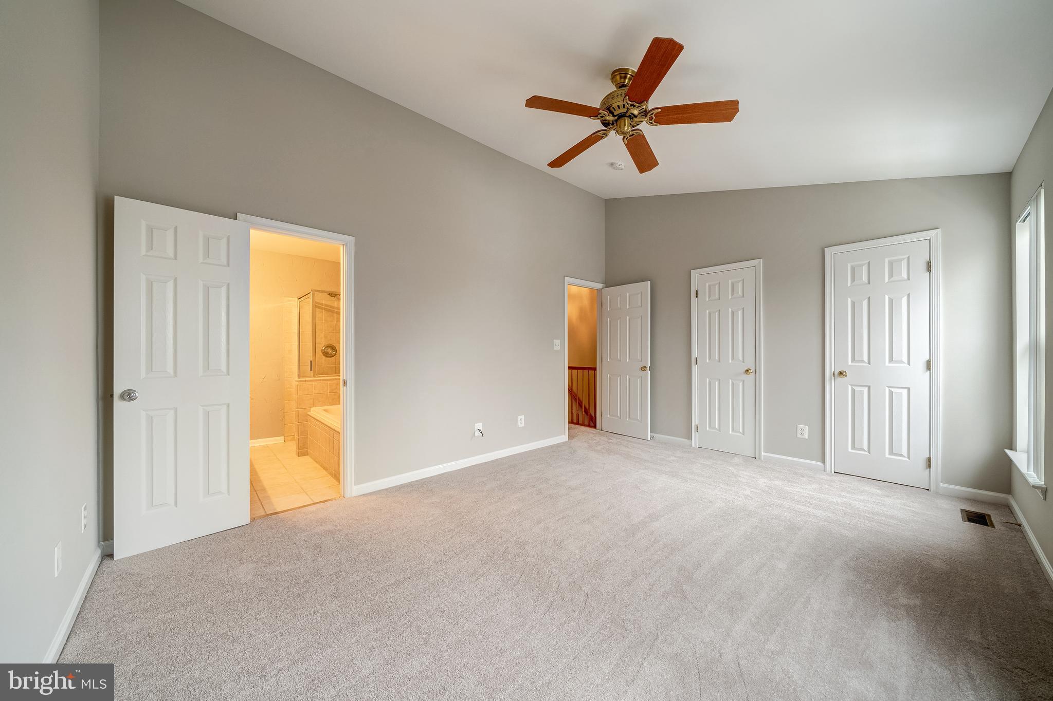 GUNSTON SQUARE - Residential