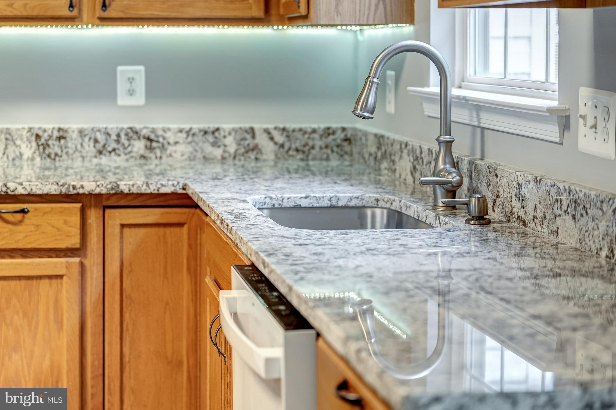 GUNSTON SQUARE - Residential