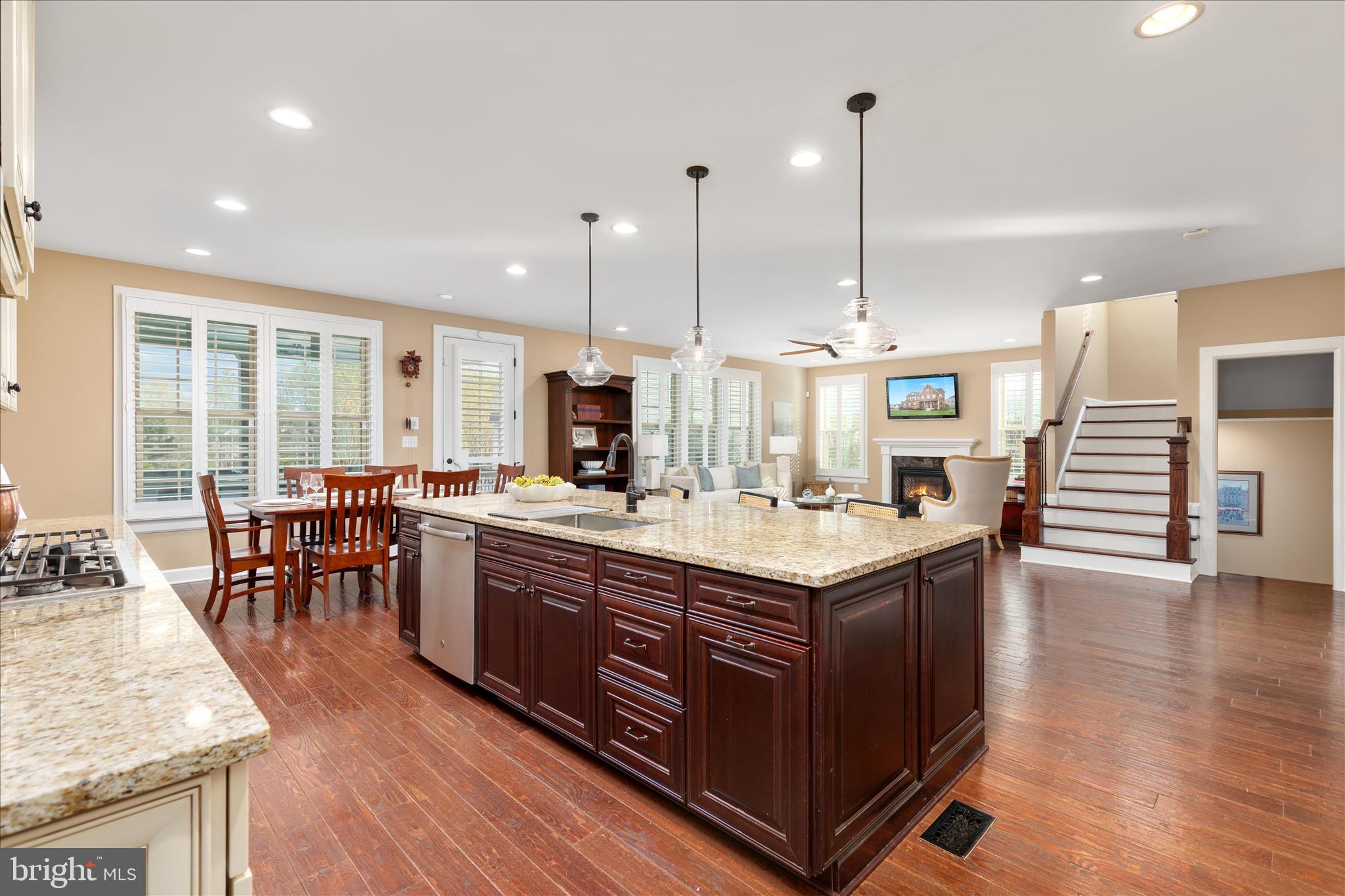 WARRENTON CHASE - Residential